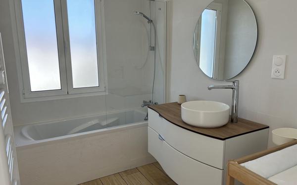 Maison à vendre    5 pièces •  Royan