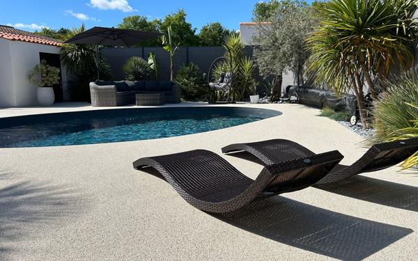 Maison à vendre    5 pièces •  Royan