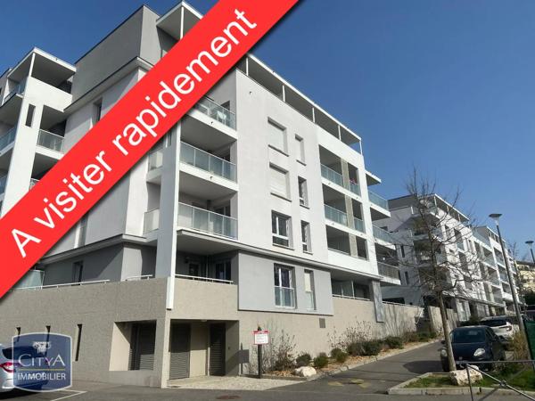 Appartement à louer 1 pièce 35.7m² Bron (69500)