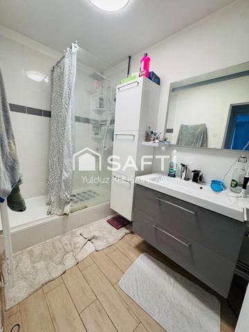 BEL APPARTEMENT T4 DE 83 M²