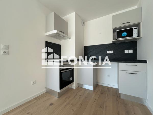 Location Appartement 3 pièces 66.6 m² - AVENUE DE BOLLAERT Lens 62300