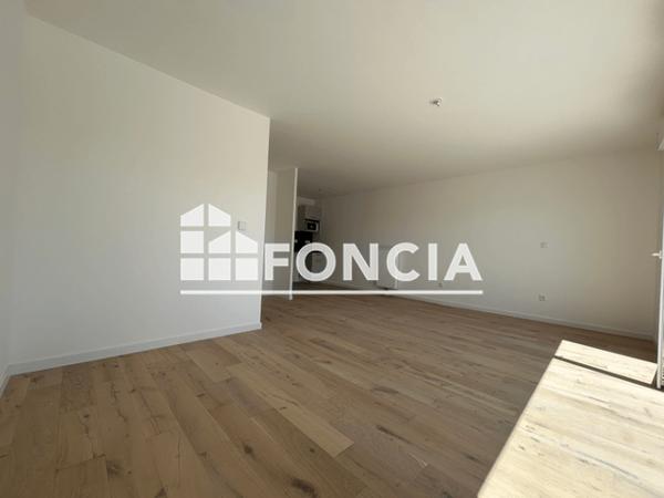 Location Appartement 3 pièces 66.6 m² - AVENUE DE BOLLAERT Lens 62300