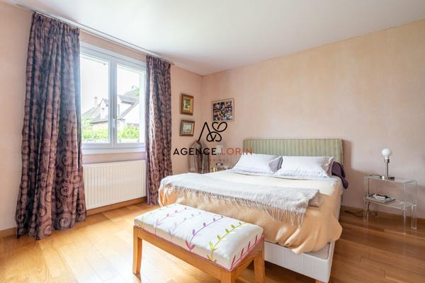 Maison Chatou - 8 pièces - 188.57 m² Chatou Maison Chatou - 8 pièces - 188.57 m² Chatou