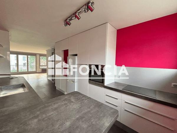 Location Appartement 3 pièces 77.76 m² - 24 RUE CRILLON Lyon 69006
