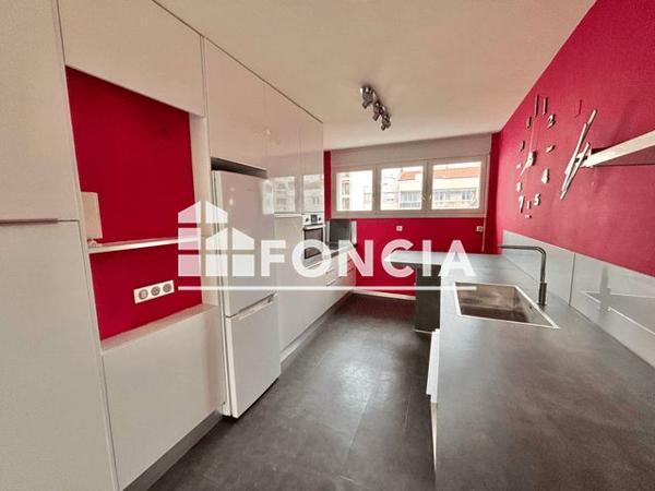 Location Appartement 3 pièces 77.76 m² - 24 RUE CRILLON Lyon 69006