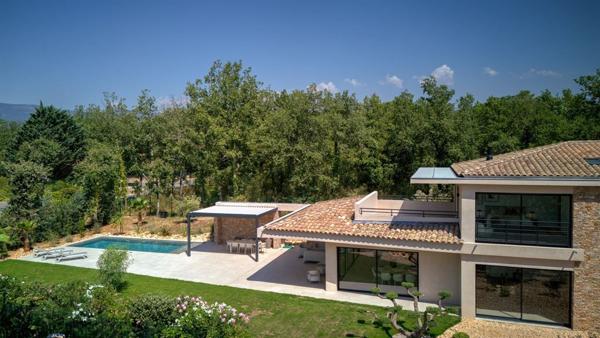 Vente Villa de luxe Tourrettes 5 Pièces 240 m²