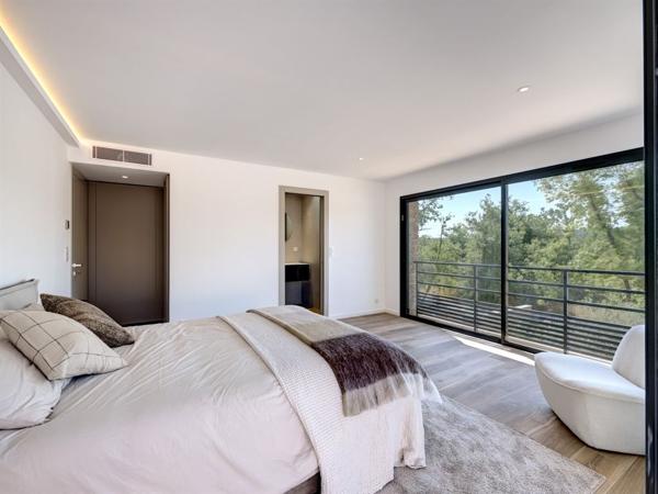 Vente Villa de luxe Tourrettes 5 Pièces 240 m²