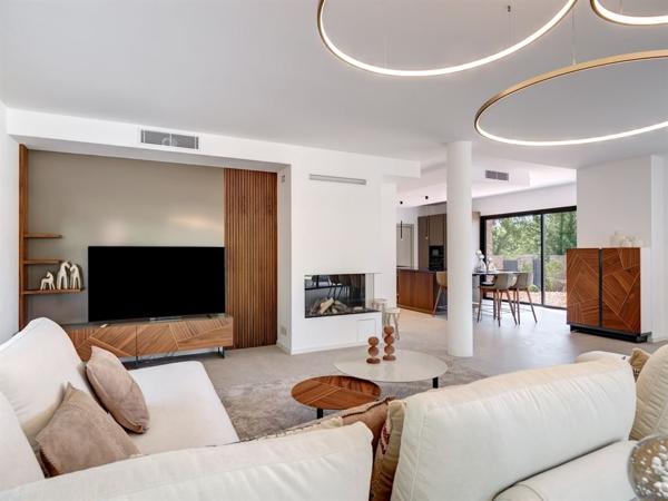 Vente Villa de luxe Tourrettes 5 Pièces 240 m²