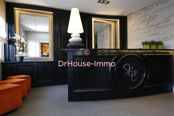 Commerce à vendre 40 pièces de 1 409 m²