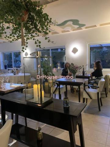 Commerce à vendre 40 pièces de 1 409 m²