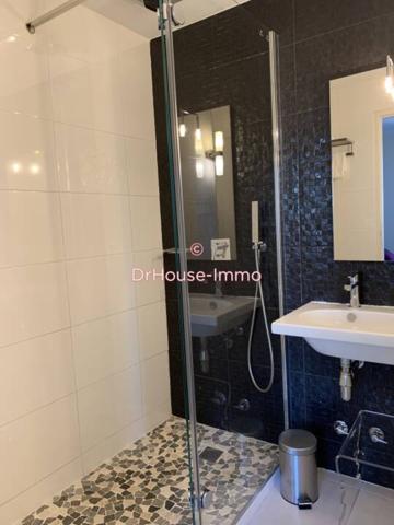 Commerce à vendre 40 pièces de 1 409 m²