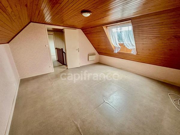 PLOUNEVEZEL - Maison à vendre 5 pièces - Joli jardin clos