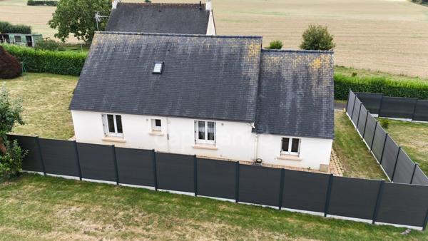 PLOUNEVEZEL - Maison à vendre 5 pièces - Joli jardin clos