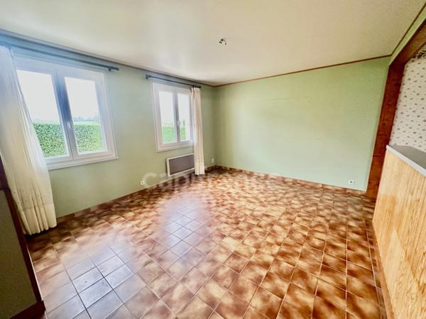 PLOUNEVEZEL - Maison à vendre 5 pièces - Joli jardin clos