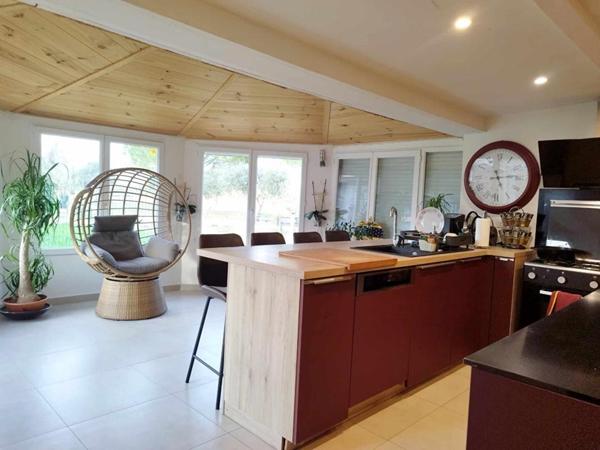 Maison Arles 9 pièce(s) 303 m2 SUR 1 hectare de parcelle