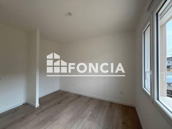 Location Maison 5 pièces 79.9 m² - 30 RUE BUCY D'AMBOISE Brain Sur Allonnes 49650