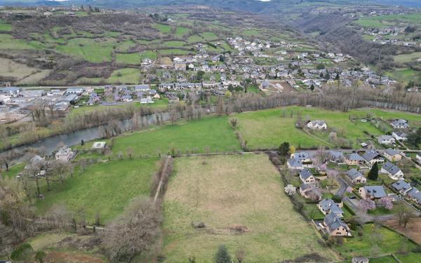 Terrain à vendre    Espalion