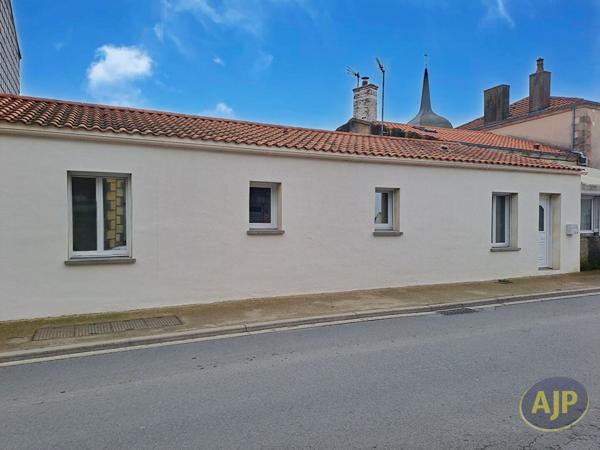 Vente maison Froidfond : 186 300 € - AJP Immobilier Challans