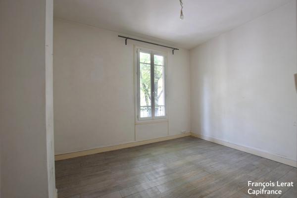 A vendre murs d'un Local/bureau avec un appartement PARIS 20EME ARRONDISSEMENT (75) - 4 pièces - 590 000 € HAI