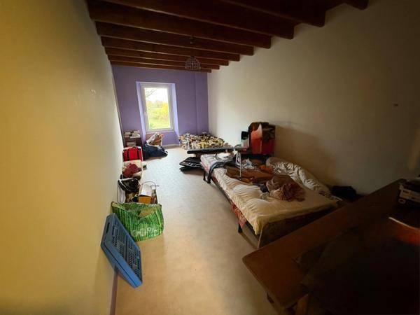 🏡 Cerisy-la-Salle – Maison mitoyenne d’un côté, 126 m² + dépendance de 54 m² (50)