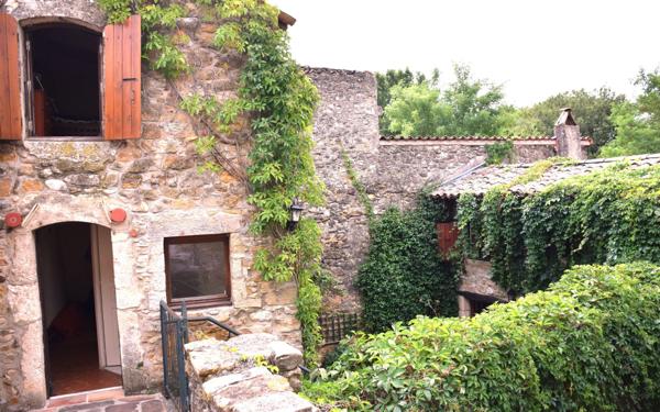 Maison à vendre    5 pièces •  Lagorce