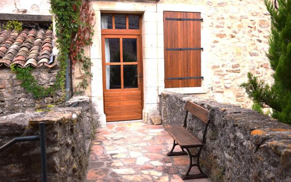 Maison à vendre    5 pièces •  Lagorce