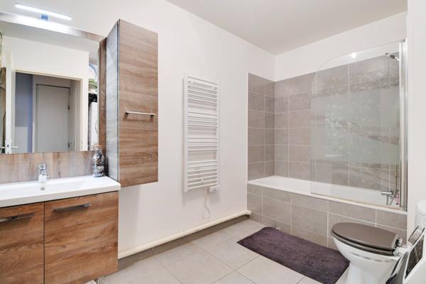 Appartement à BAGNOLET (93170)