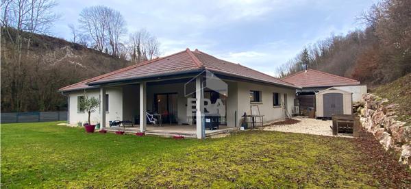 Maison plain-pied 6 pièces 129 m² à CHARAVINES