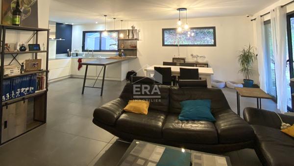 Maison plain-pied 6 pièces 129 m² à CHARAVINES