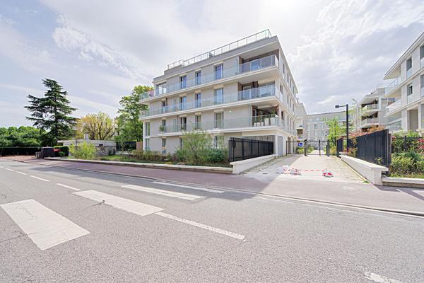 Appartement Saint Germain En Laye 2 pièce(s) 37.01 m2 318 000 € **  - Référence  18564