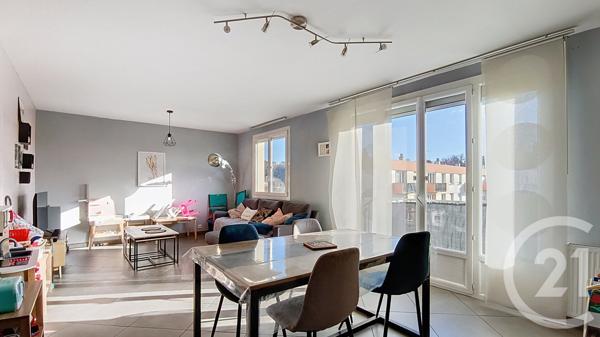 Appartement F5 à vendre  5 pièces - 95 m2 FEYZIN - 69