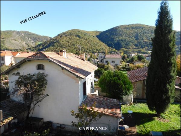 DIGNE-LES-BAINS (04000) Appartement T2 dans petite copropriété avec cave et stationnement