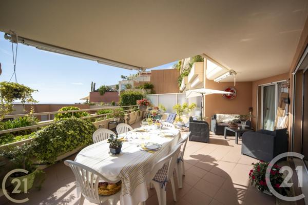 Appartement F2 à vendre  2 pièces - 61,78 m2 MANDELIEU LA NAPOULE - 06