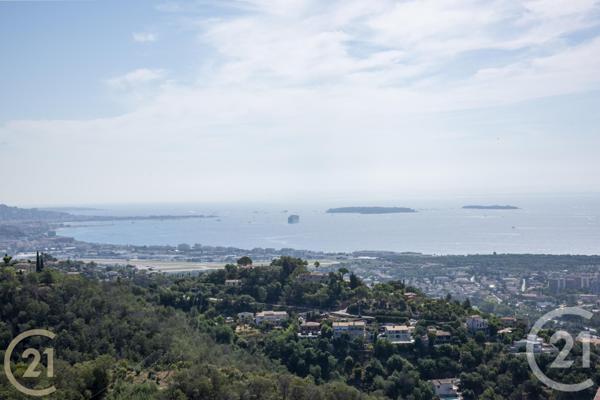 Appartement F2 à vendre  2 pièces - 61,78 m2 MANDELIEU LA NAPOULE - 06