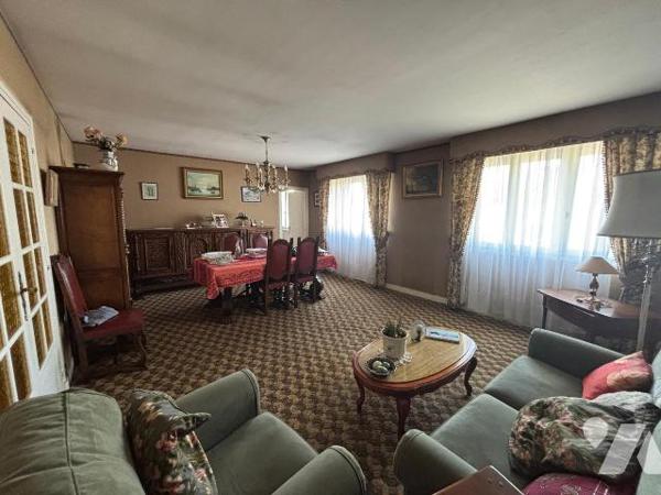 Maison à Vendre à Le Relecq-Kerhuon (29480) en Finistère (29)

Cette maison de 114,6 m², cons...