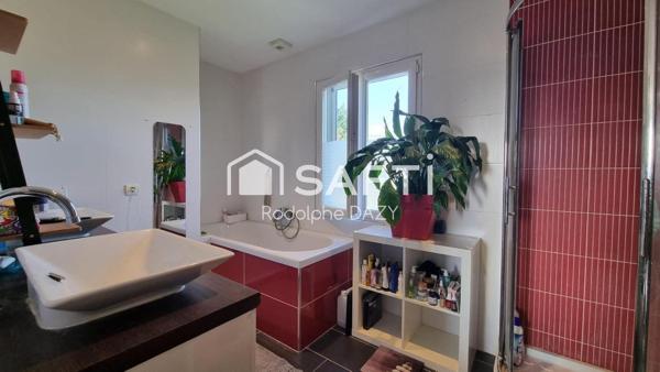 Maison de 210m² avec piscine chauffée