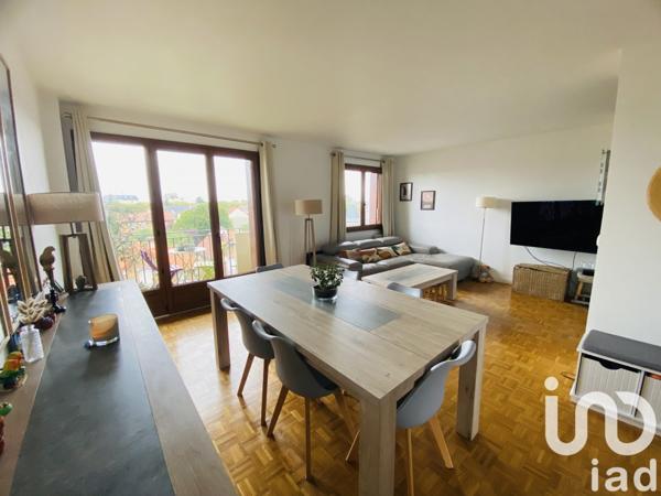 Appartement 4 pièces de 76 m² à Saint-Maur-des-Fossés (94210)