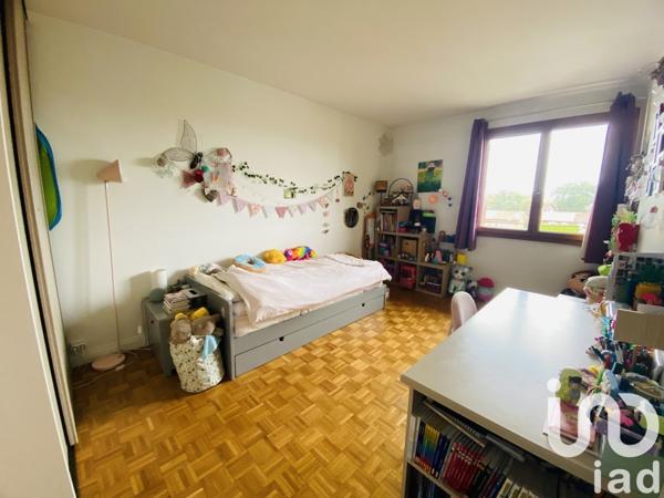 Appartement 4 pièces de 76 m² à Saint-Maur-des-Fossés (94210)