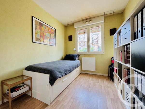 Appartement 3 à vendre  3 pièces - 60 m 2   STRASBOURG  - 67