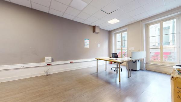 Local Commercial 2 pièces - 51 m² Exclusivité efficity