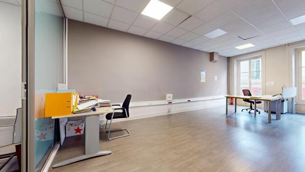 Local Commercial 2 pièces - 51 m² Exclusivité efficity