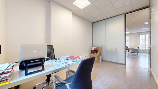 Local Commercial 2 pièces - 51 m² Exclusivité efficity