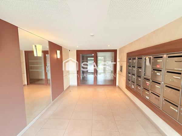 À Brie-Comte-Robert, 3 pièce, balcon, 2 places de parkings