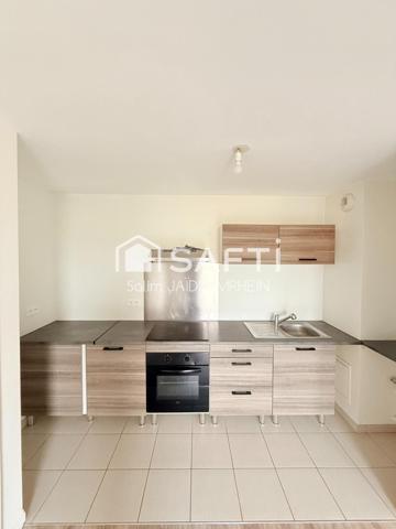 À Brie-Comte-Robert, 3 pièce, balcon, 2 places de parkings