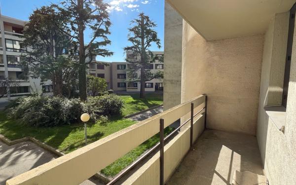 Appartement à vendre    4 pièces • 94 m2 Onet-le-Château