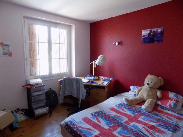 Maison à SAINT-JEAN-D'ANGELY, 17400 - 8 pièces 163m²