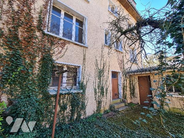 Maison de ville à rénover - 4 chambres - Garage et jardinet - NANCY Quartier Buthegnémont