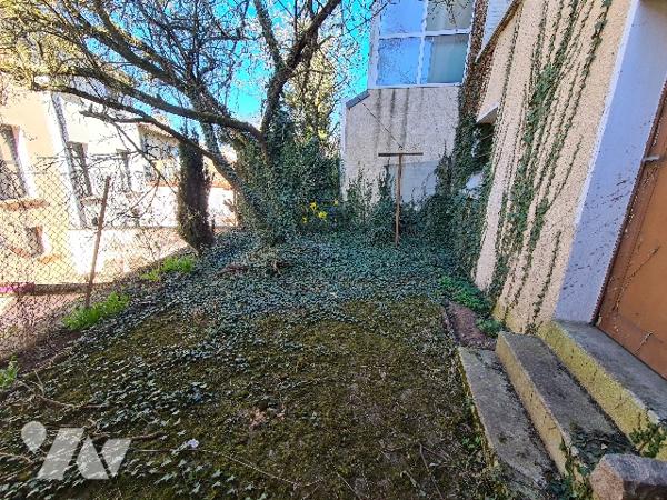Maison de ville à rénover - 4 chambres - Garage et jardinet - NANCY Quartier Buthegnémont
