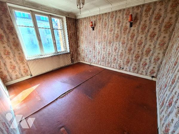 Maison de ville à rénover - 4 chambres - Garage et jardinet - NANCY Quartier Buthegnémont