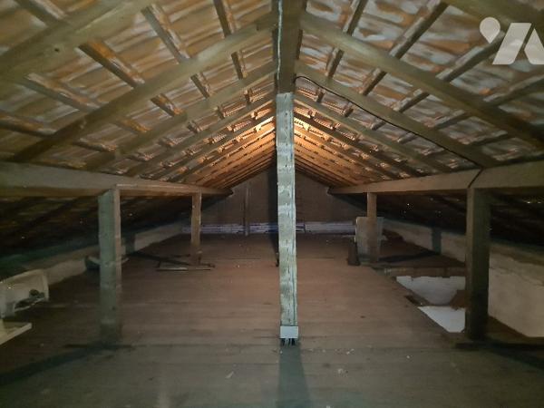 Maison de ville à rénover - 4 chambres - Garage et jardinet - NANCY Quartier Buthegnémont